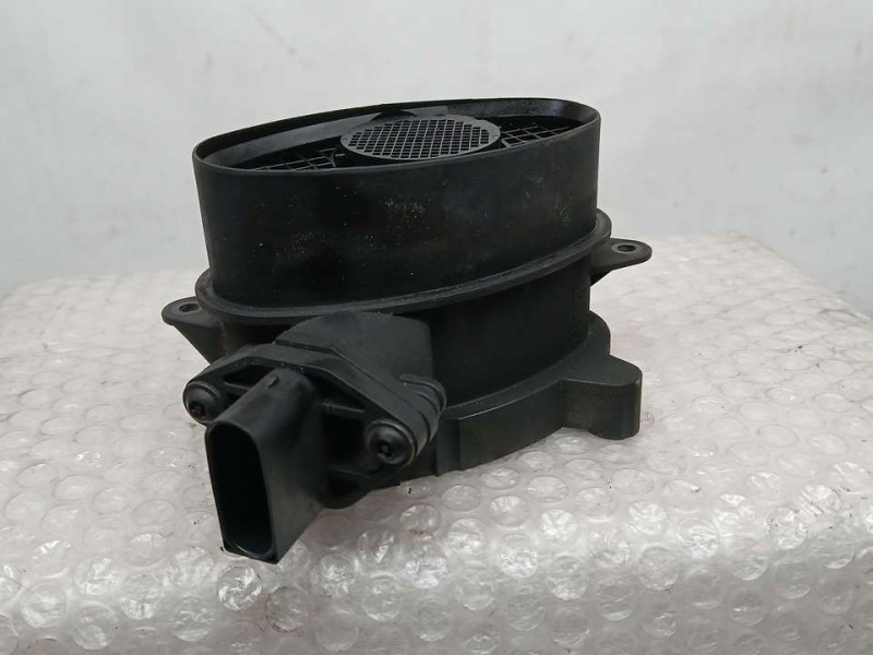 Recambio de caudalimetro para bmw serie 5 berlina (e39) 530d referencia OEM IAM 77870860 0928400468 BOSCH