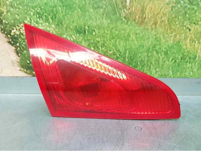 Recambio de piloto trasero izquierdo para mitsubishi colt berlina 3 (cz) 1.1 inform referencia OEM IAM MN105623  INTERIOR