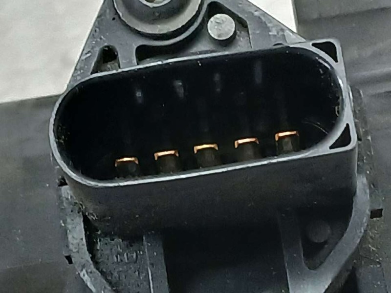 Recambio de caudalimetro para bmw serie 5 berlina (e39) 530d referencia OEM IAM 77870860 0928400468 BOSCH