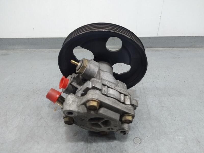 Recambio de bomba direccion para mitsubishi space wagon (n80/n90) cool referencia OEM IAM MR554047  