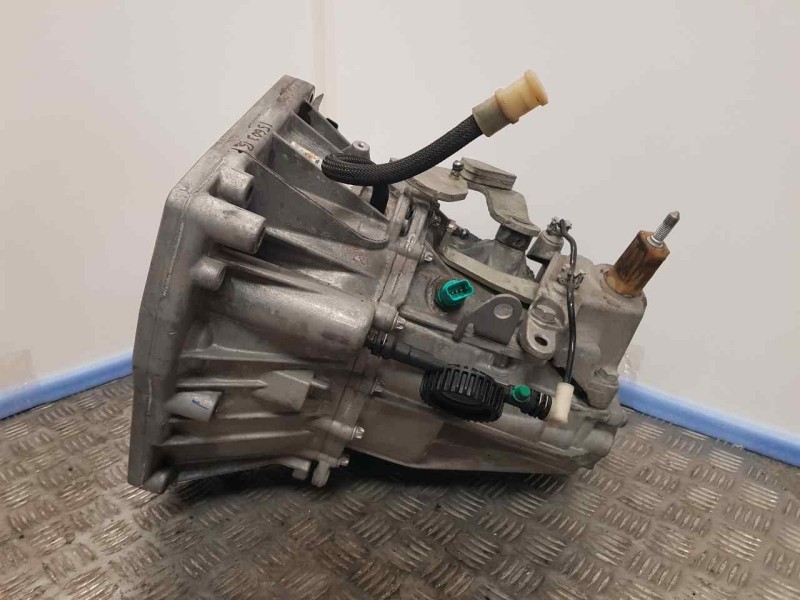 Recambio de caja cambios para renault clio iv zen referencia OEM IAM TL4094 B000212 6VELOCIDADES