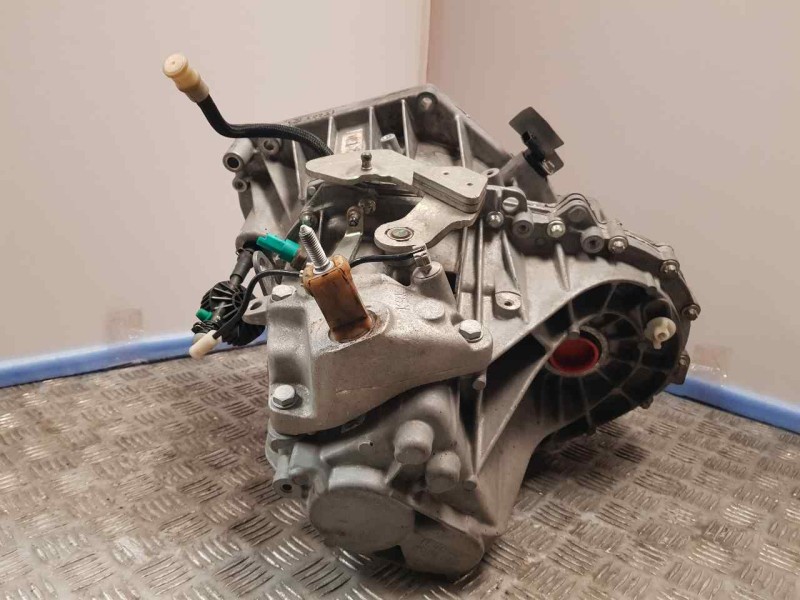 Recambio de caja cambios para renault clio iv zen referencia OEM IAM TL4094 B000212 6VELOCIDADES
