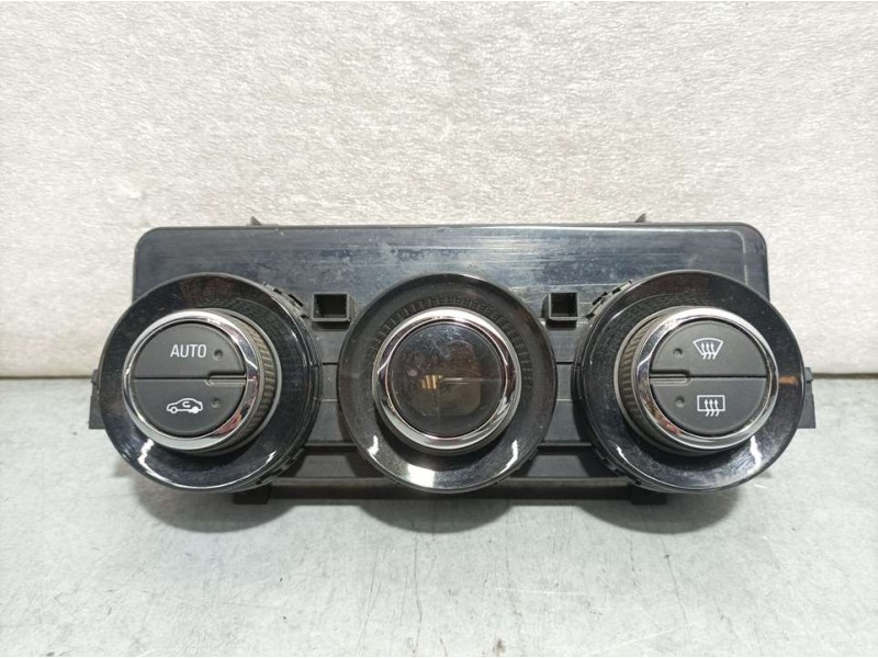 Recambio de mando climatizador para opel corsa e selective referencia OEM IAM 13468064  TRW