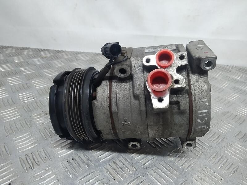 Recambio de compresor aire acondicionado para mitsubishi space wagon (n80/n90) cool referencia OEM IAM MR568042 denso 4472204132