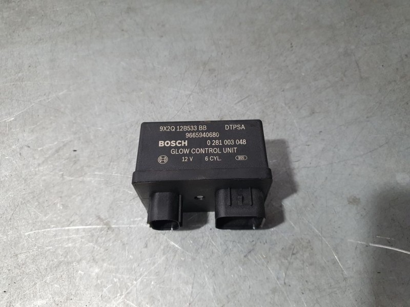 Recambio de caja precalentamiento para land rover range rover sport hse referencia OEM IAM 9X2Q12B533BB 0281003048 BOSCH RELE DE