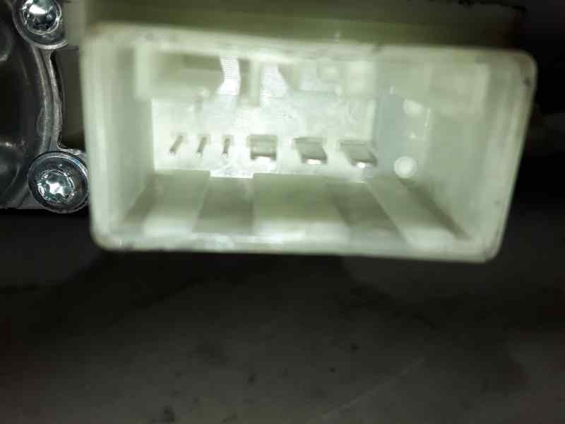 Recambio de elevalunas delantero derecho para skoda rapid ambition referencia OEM IAM 5JA837462  ELECTRICO