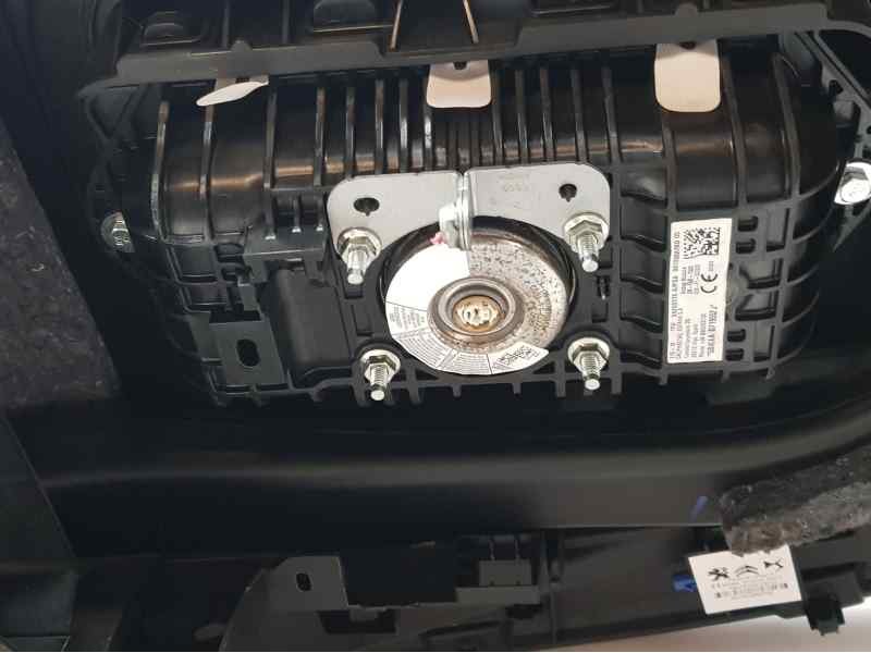 Recambio de kit airbag para ds 7 crossback so chic referencia OEM IAM   C/ SALPICADERO SOPORTES ROTO