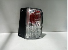 Recambio de piloto trasero izquierdo paragolpes para opel vivaro referencia OEM IAM 8200047555  