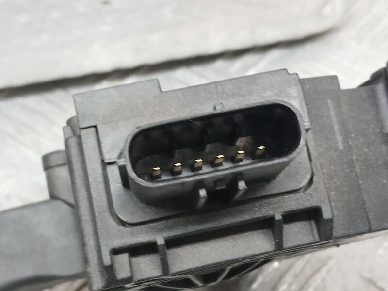 Recambio de potenciometro pedal para seat ibiza (kj1) reference referencia OEM IAM 2Q1723503  18040A1