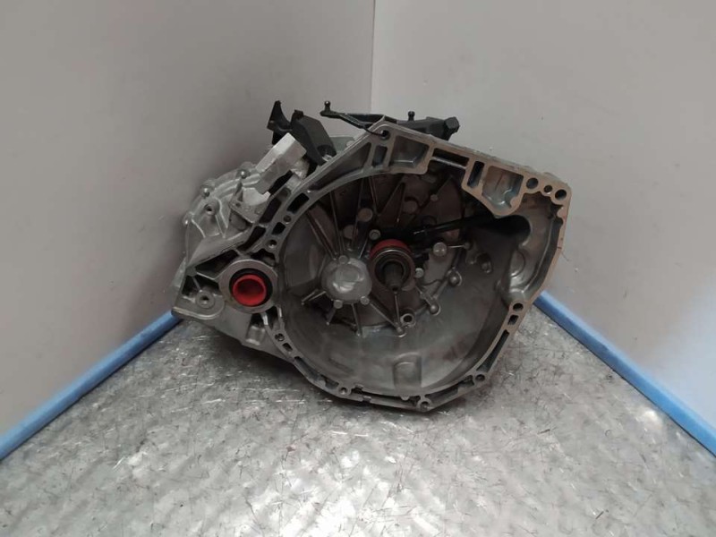 Recambio de caja cambios para nissan qashqai (j11) acenta referencia OEM IAM TL4137 B171671 6VELOCIDADES