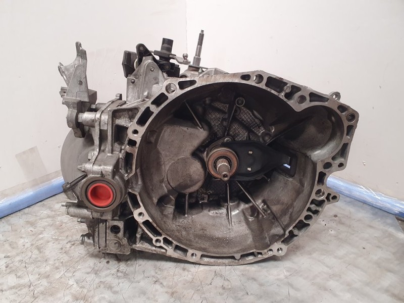 Recambio de caja cambios para peugeot 3008 premium referencia OEM IAM 20MB26 0912034 6VELOCIDADES