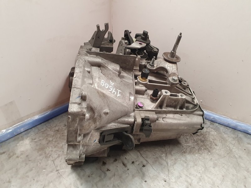 Recambio de caja cambios para peugeot 3008 premium referencia OEM IAM 20MB26 0912034 6VELOCIDADES