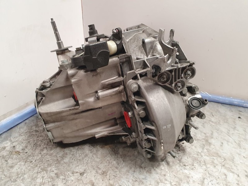 Recambio de caja cambios para peugeot 3008 premium referencia OEM IAM 20MB26 0912034 6VELOCIDADES