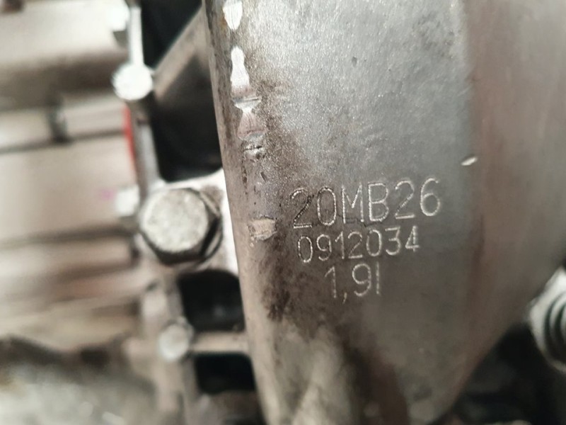 Recambio de caja cambios para peugeot 3008 premium referencia OEM IAM 20MB26 0912034 6VELOCIDADES