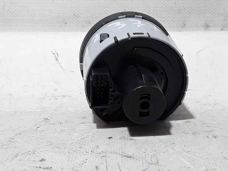 Recambio de mando luces para skoda rapid ambition referencia OEM IAM 5E0941431N 10118115 