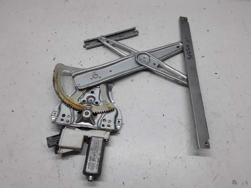 Recambio de elevalunas delantero derecho para toyota avensis berlina (t 22) referencia OEM IAM 0130822032 6981005050 6 PINES