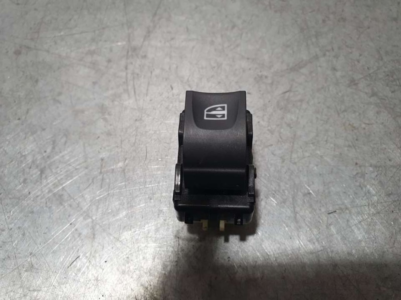 Recambio de mando elevalunas delantero derecho para renault clio iv zen referencia OEM IAM 254218614R 10023874A 
