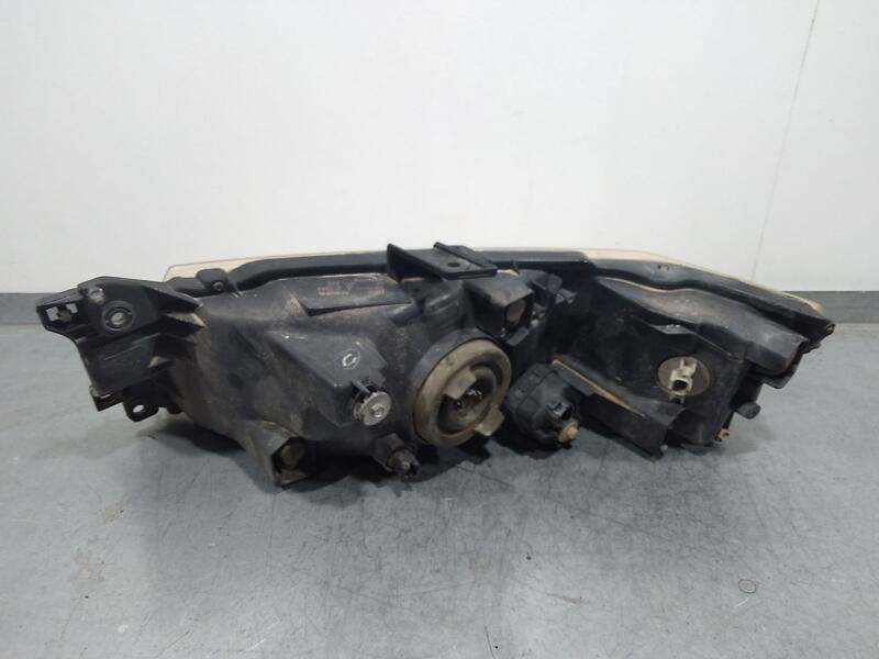 Recambio de faro derecho para mitsubishi space wagon (n80/n90) cool referencia OEM IAM MR566272 10087265 koito PULIR