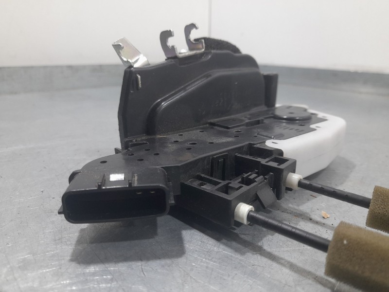 Recambio de cerradura puerta delantera derecha para nissan x-trail iii (t32_, t32r, t32rr) 1.6 dci (t32) referencia OEM IAM B3NN