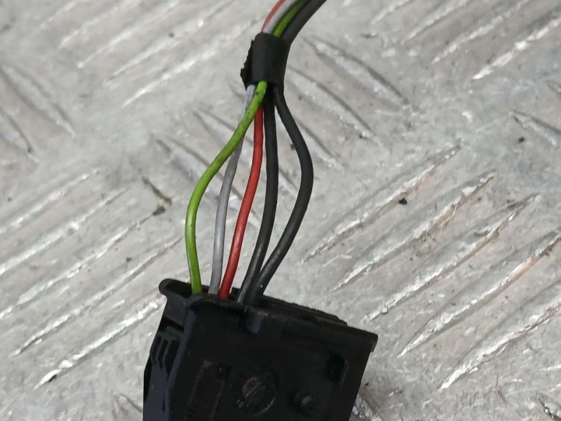 Recambio de retrovisor izquierdo para bmw serie 5 berlina (e39) 530d referencia OEM IAM 51168266601  ELECTRICO