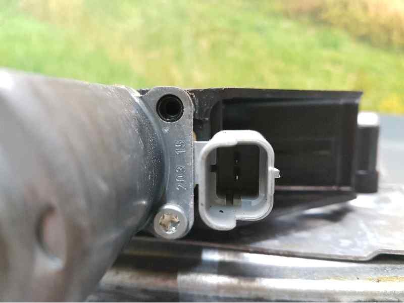 Recambio de elevalunas delantero izquierdo para peugeot 208 active referencia OEM IAM 9673154480 2 PINS ELECTRICO