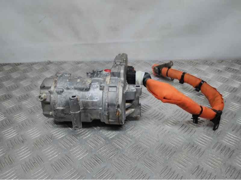 Recambio de compresor aire acondicionado para renault arkana zen referencia OEM IAM 926008231R ESBA27C DENSO