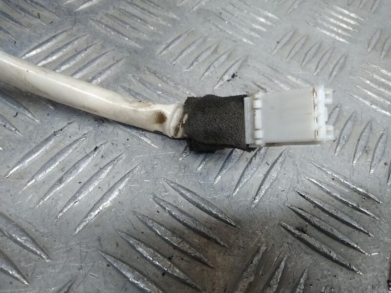 Recambio de piloto trasero derecho para mitsubishi space wagon (n80/n90) cool referencia OEM IAM MR465608 koito. tocado 22087262