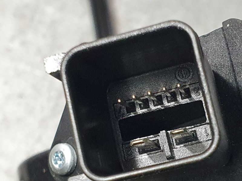 Recambio de elevalunas delantero izquierdo para opel astra k lim. 5türig business referencia OEM IAM 13406673 C31347102 BROSE EL