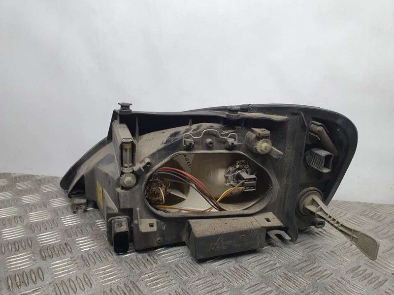 Recambio de faro derecho para ford galaxy (vy) ghia referencia OEM IAM 7M5941016N 0301183202 AL