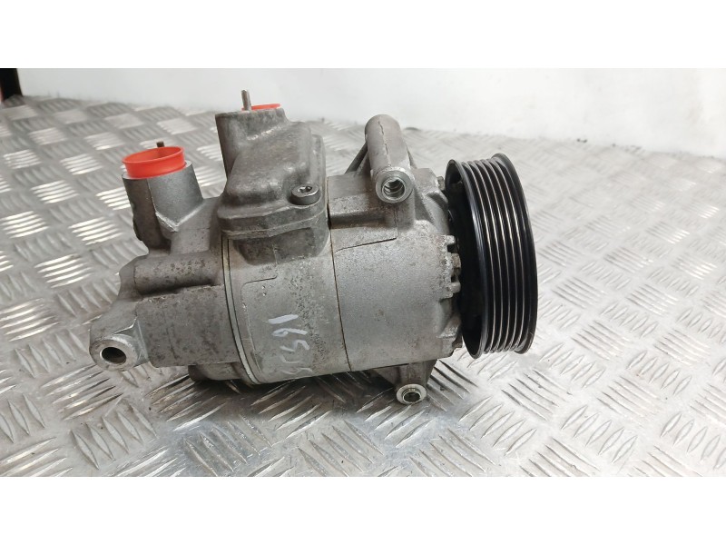 Recambio de compresor aire acondicionado para seat leon (1p1) 1.6 tdi referencia OEM IAM 5N0820803E DELPHI 01140562