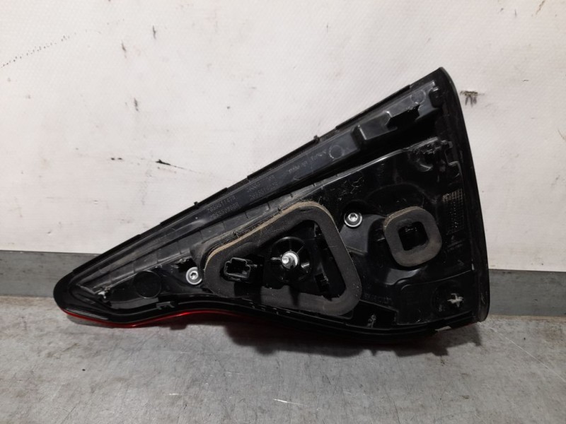 Recambio de piloto trasero izquierdo para renault clio v business referencia OEM IAM 265551147R  LED/INTERIOR