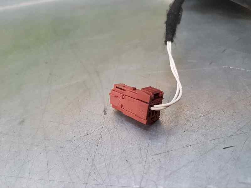 Recambio de retrovisor izquierdo para peugeot 208 active referencia OEM IAM  LLEVA UN ROZE C/M