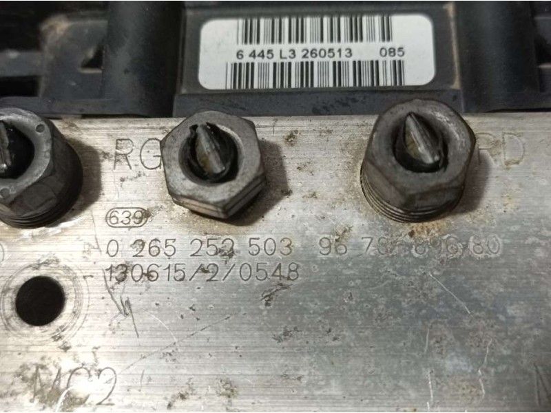 Recambio de abs para peugeot 3008 hybrid4 referencia OEM IAM 9678189680 0265252503 BOSCH