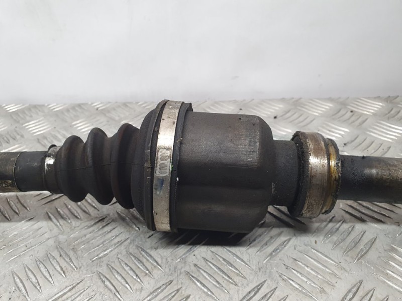 Recambio de transmision delantera derecha para peugeot 3008 premium referencia OEM IAM 9685126180 8NN75 4694224