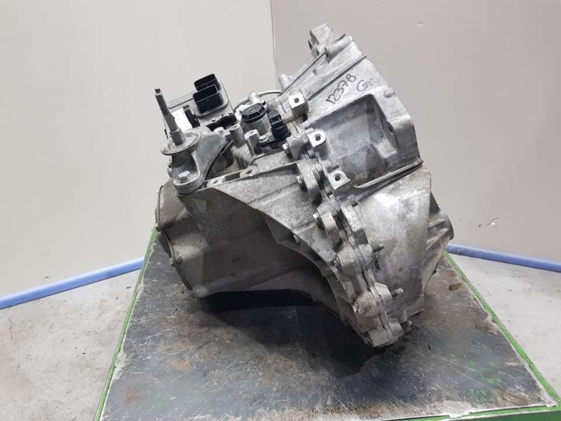 Recambio de caja cambios para peugeot 3008 hybrid4 referencia OEM IAM 20DR31 2022316 AUTOMATICA