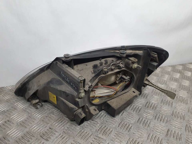 Recambio de faro derecho para ford galaxy (vy) ghia referencia OEM IAM 7M5941016N 0301183202 AL