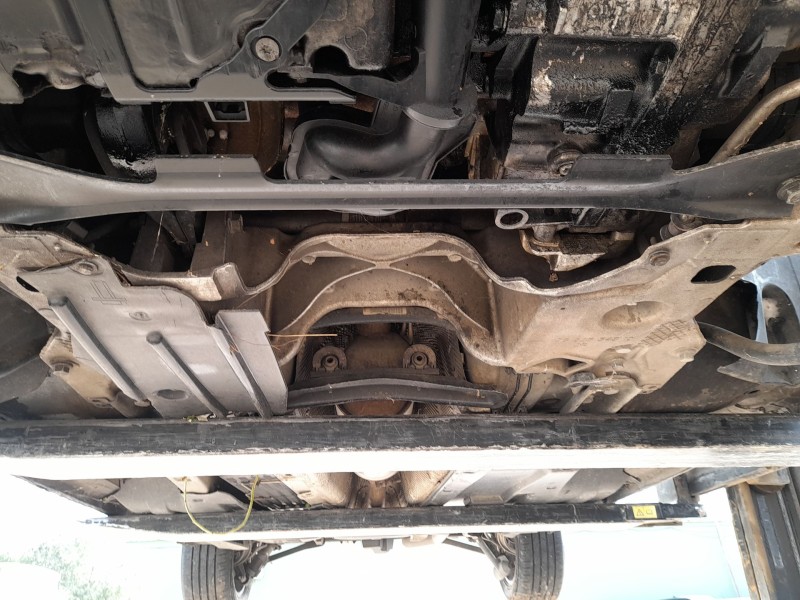 Recambio de puente delantero para peugeot 407 (6d_) 2.0 hdi 135 (6drhrh, 6drhre, 6drhrg, 6drhrj) referencia OEM IAM 3502HW  