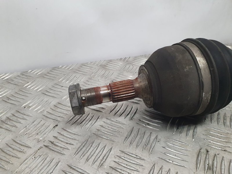 Recambio de transmision delantera izquierda para peugeot 3008 premium referencia OEM IAM 9685126080 8NN74 4692199