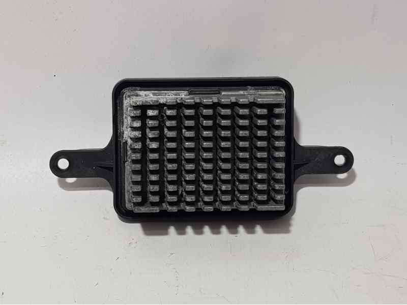 Recambio de resistencia calefaccion para peugeot 3008 hybrid4 referencia OEM IAM P7708005  BEHR