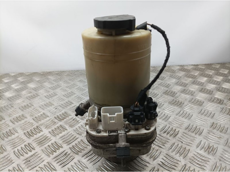 Recambio de bomba direccion electrica para opel vectra c berlina comfort referencia OEM IAM   TRW SIN REFERENCIA