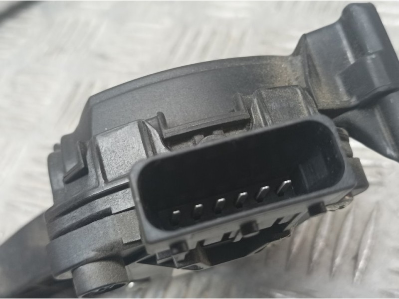 Recambio de potenciometro pedal para chevrolet orlando lt referencia OEM IAM 13253781 6PV00976511 