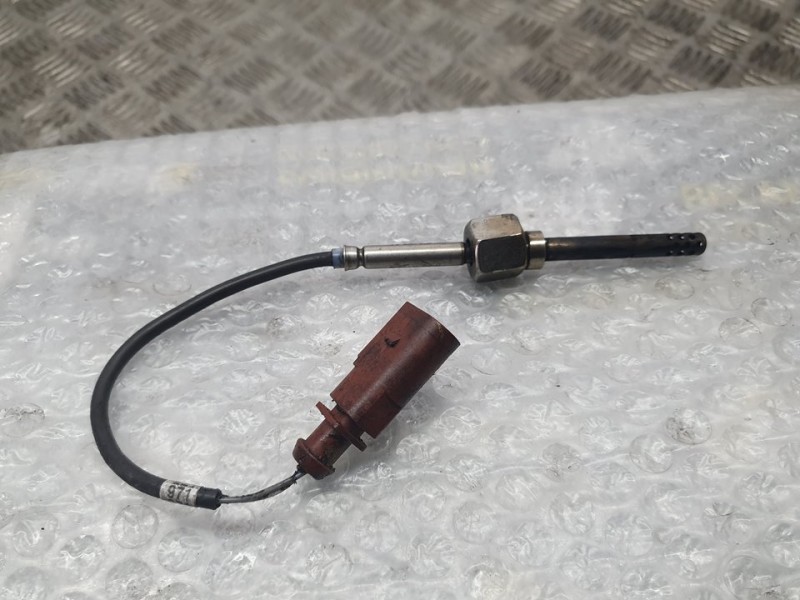 Recambio de sensor para volkswagen crafter caja cerrada caja cerrada 35 referencia OEM IAM 070906088AA  