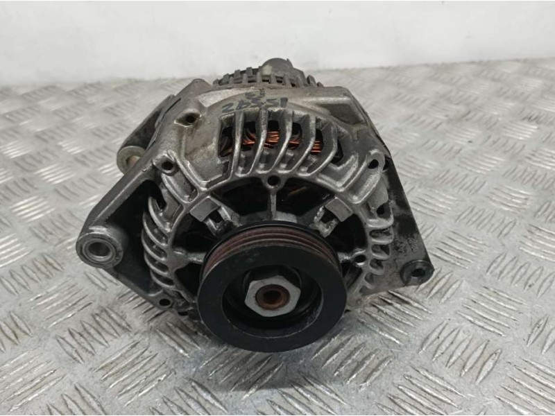 Recambio de alternador para renault megane i berlina hatchback (ba0) 1.6e rn referencia OEM IAM 7700424584  VALEO SIN REFERENCIA
