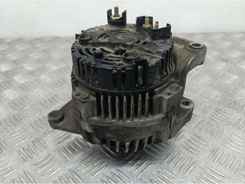 Recambio de alternador para renault megane i berlina hatchback (ba0) 1.6e rn referencia OEM IAM 7700424584  VALEO SIN REFERENCIA