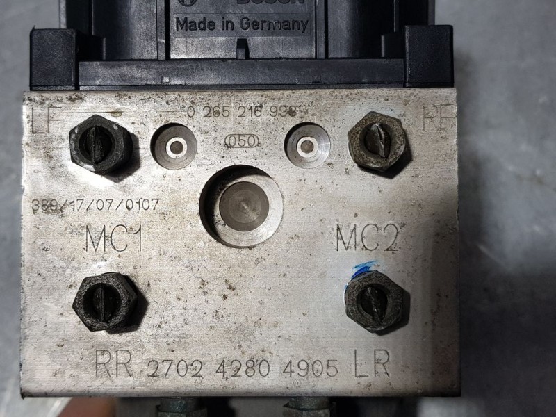 Recambio de abs para tata indigo sw referencia OEM IAM 270242804905LR 0265216933 BOSCH