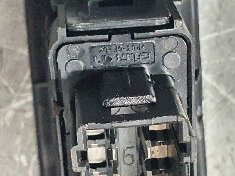 Recambio de mando elevalunas delantero derecho para citroën c-elysée feel referencia OEM IAM 96657927ZD  