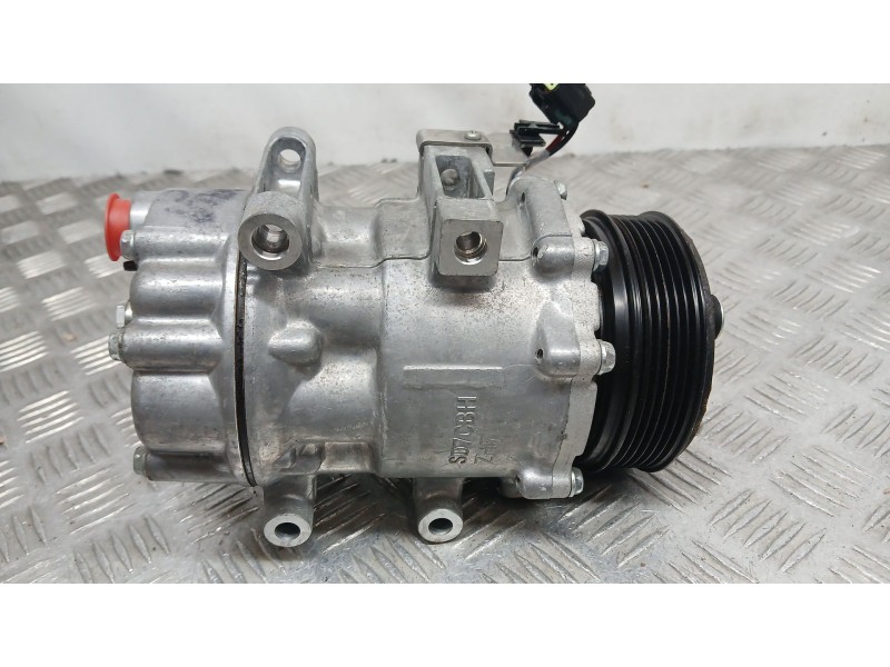 Recambio de compresor aire acondicionado para dr dr 6 1.5 lgp referencia OEM IAM 301000131AA SANDEN 104136 SD7C16