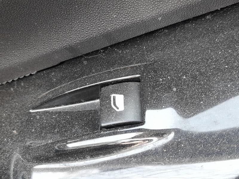 Recambio de mando elevalunas delantero derecho para citroën c3 iii (sx) 1.2 vti 82 referencia OEM IAM 96762292ZD  