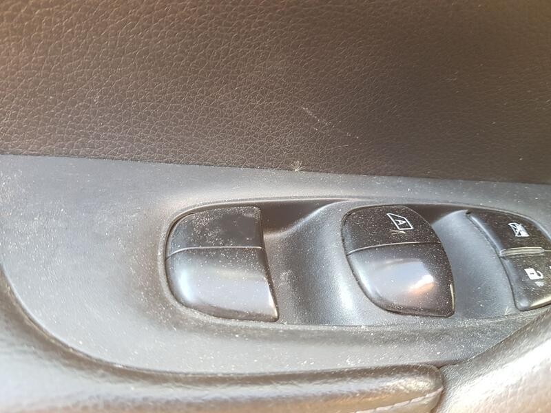 Recambio de mando elevalunas delantero izquierdo para nissan x-trail iii (t32_, t32r, t32rr) 1.6 dci (t32) referencia OEM IAM 25