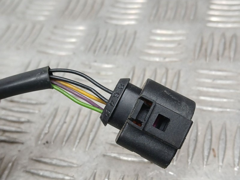 Recambio de retrovisor izquierdo para seat leon (1p1) 1.6 tdi referencia OEM IAM 1P1857507K ELECTRICO 5 CABLES 